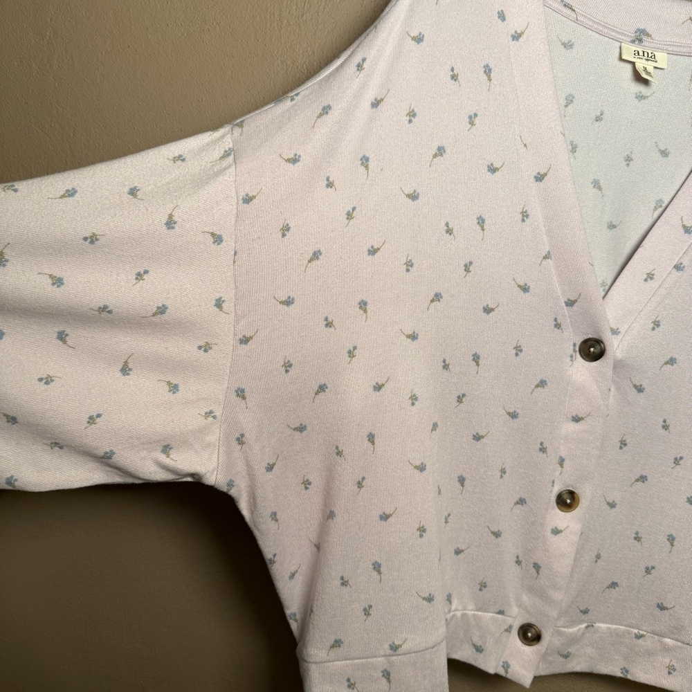 a.n.a. Women's Plus Lilac Long Sleeve Button Up Cardigan Size 1X Whimsy Florals - Picture 7 of 16